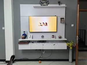 በተመጣጣኝ ዋጋ ለ ቲቪዎ ምርጥ Modern Tv Stand
