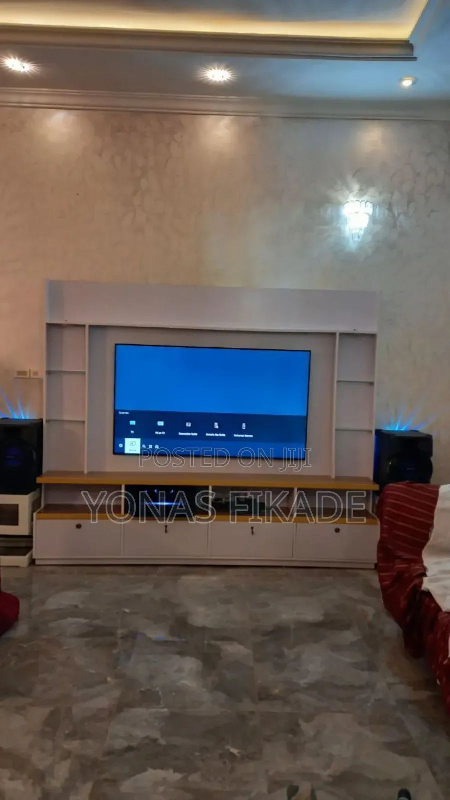 በተመጣጣኝ ዋጋ ለ ቲቪዎ ምርጥ Modern Tv Stand