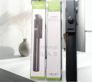 R1- L Selfie Stick: Capture Every Angle Perfectly