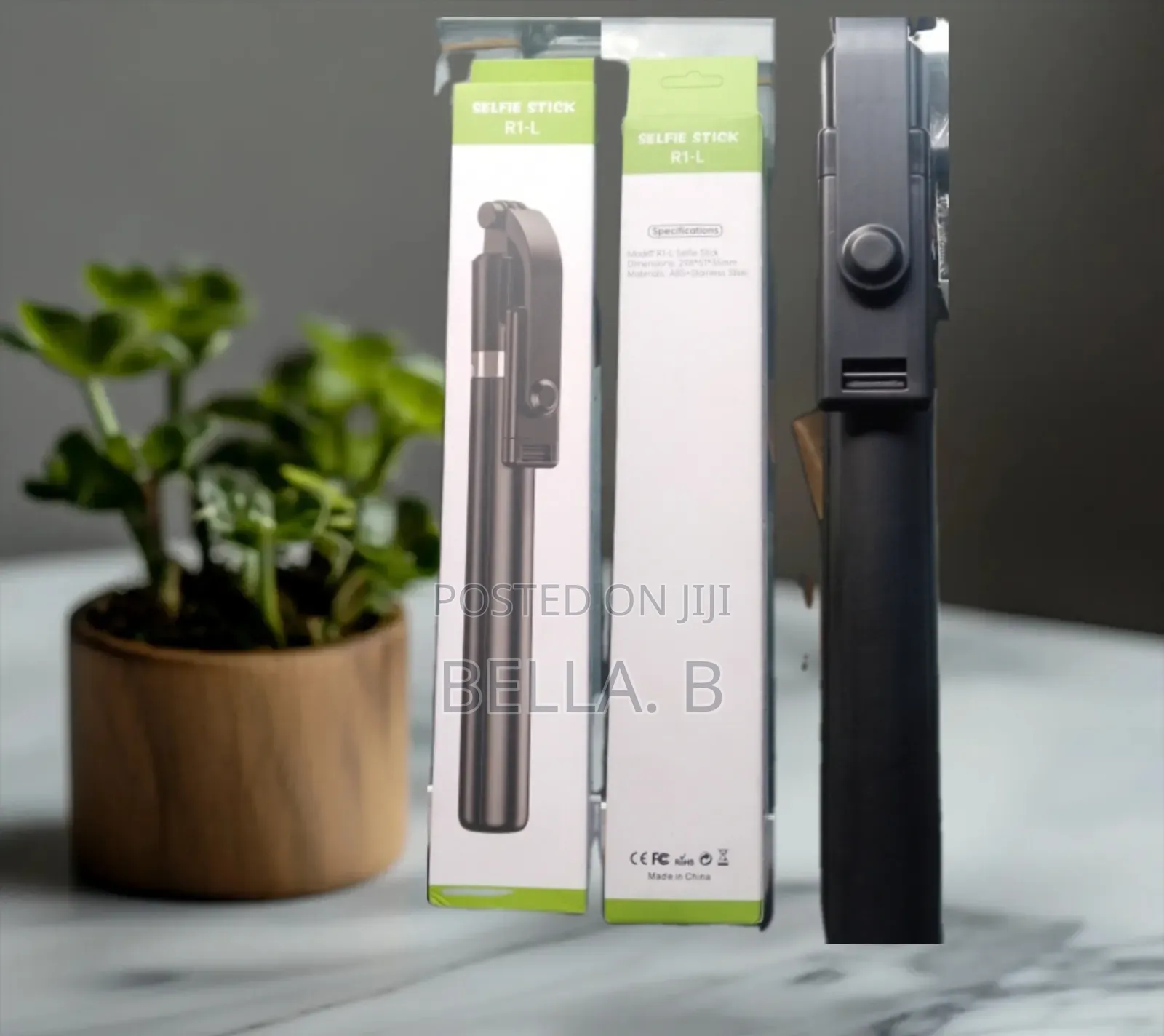R1-L Selfie Stick – Snap With Ease