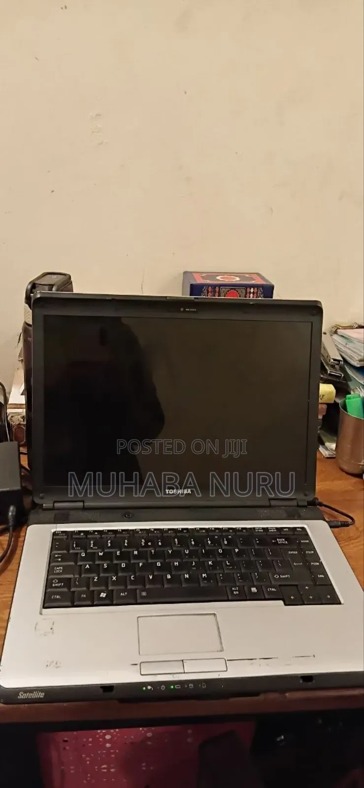 Laptop Toshiba Satellite L305D 2GB Intel Celeron HDD 140GB