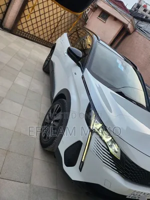 Peugeot 5008 2022 White