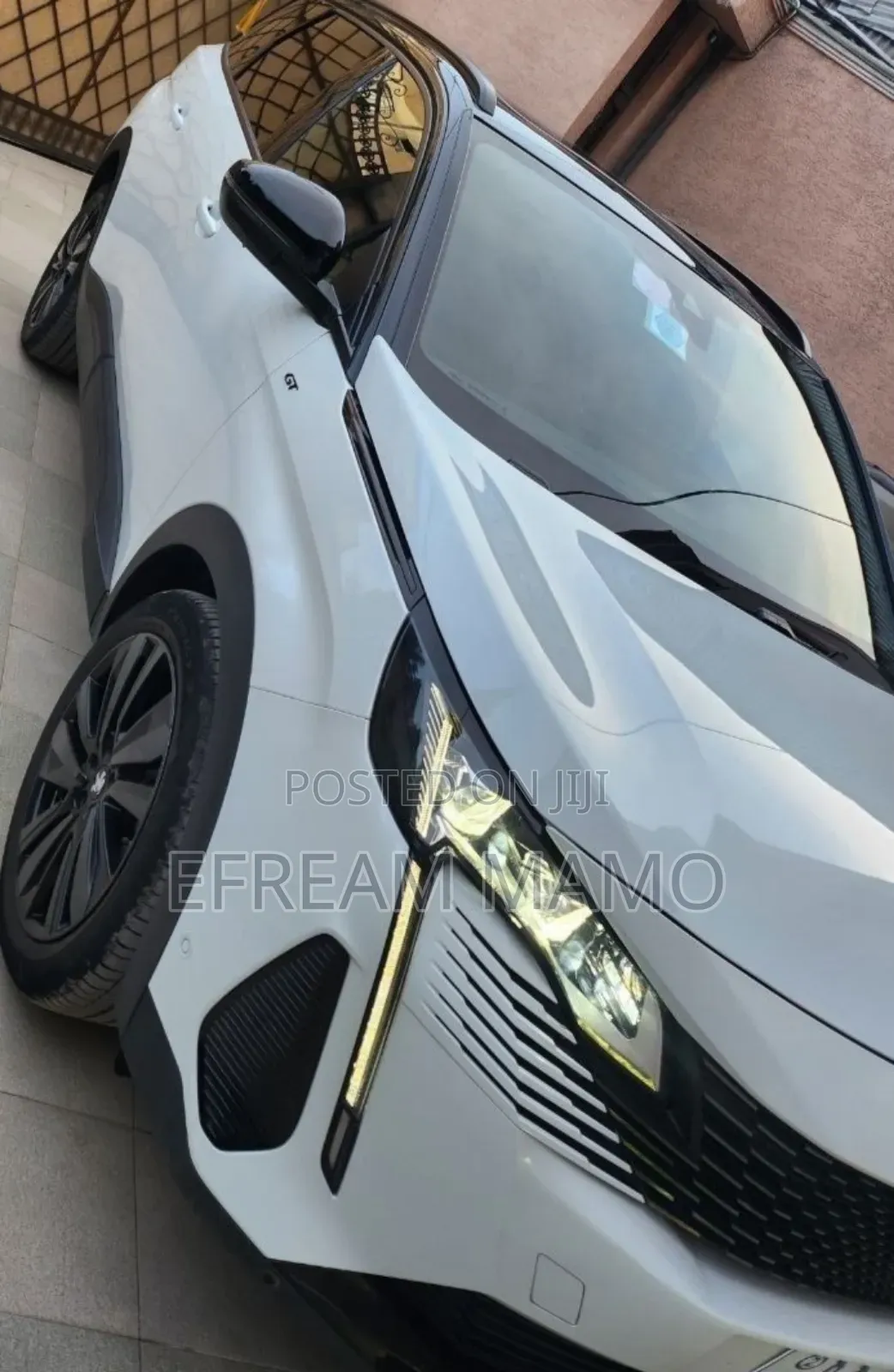 Peugeot 5008 2022 White
