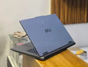 New Laptop Lenovo LOQ 15AHP10 16GB Intel Core i5 SSD 1T