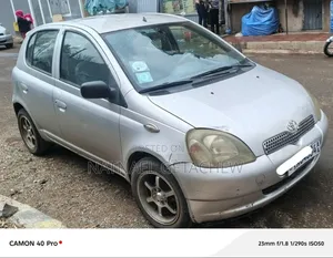 Toyota Vitz 1999 Gray