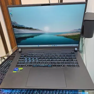 New Laptop Asus ROG Strix G16 G614 16GB Intel Core i7 SSD 1T