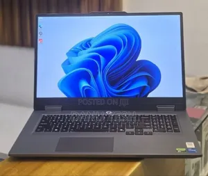 New Laptop Lenovo LOQ 15AHP10 16GB Intel Core i5 SSD 1T