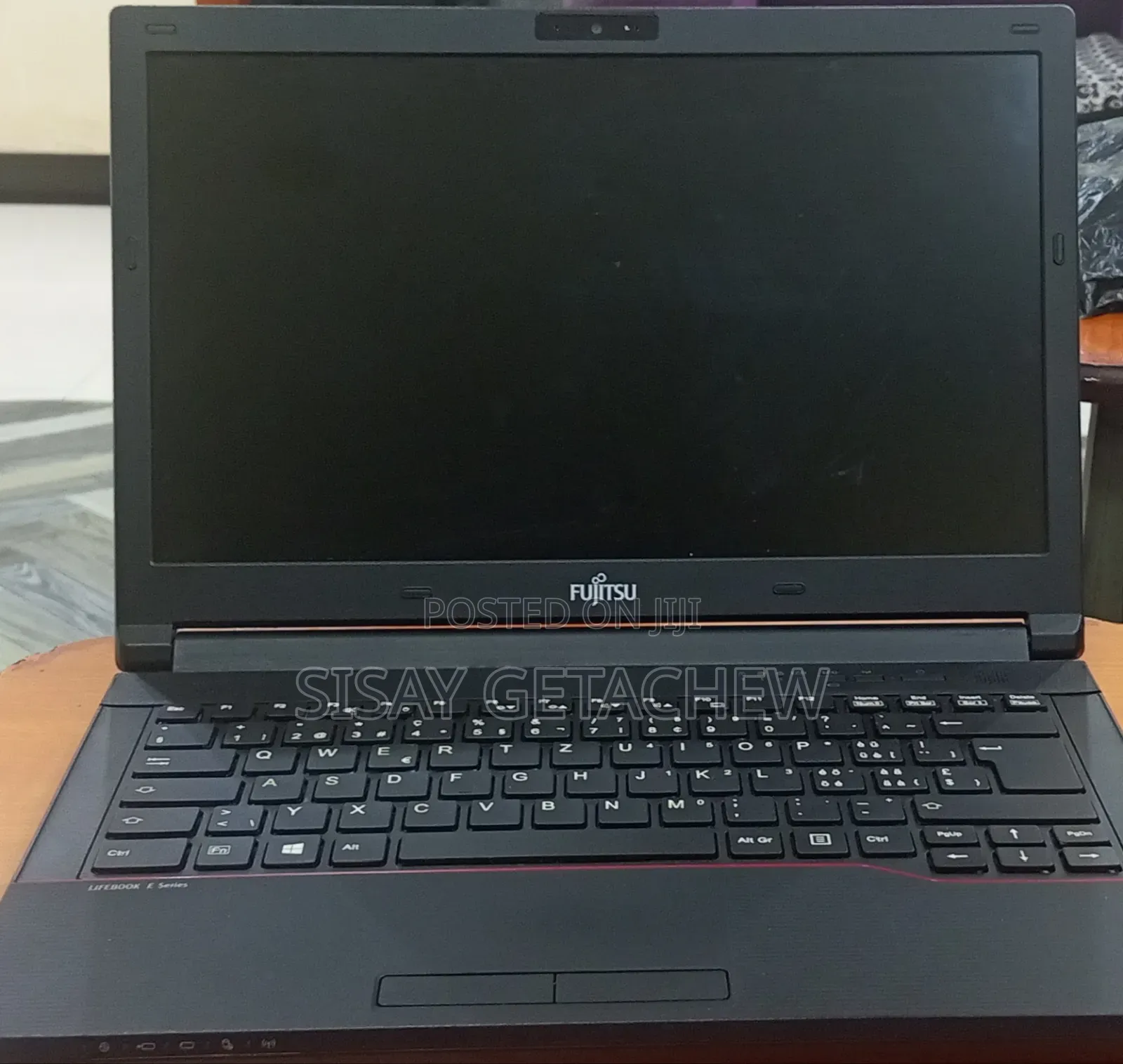 Laptop Fujitsu Lifebook E733 8GB Intel Core i5 SSD 512GB