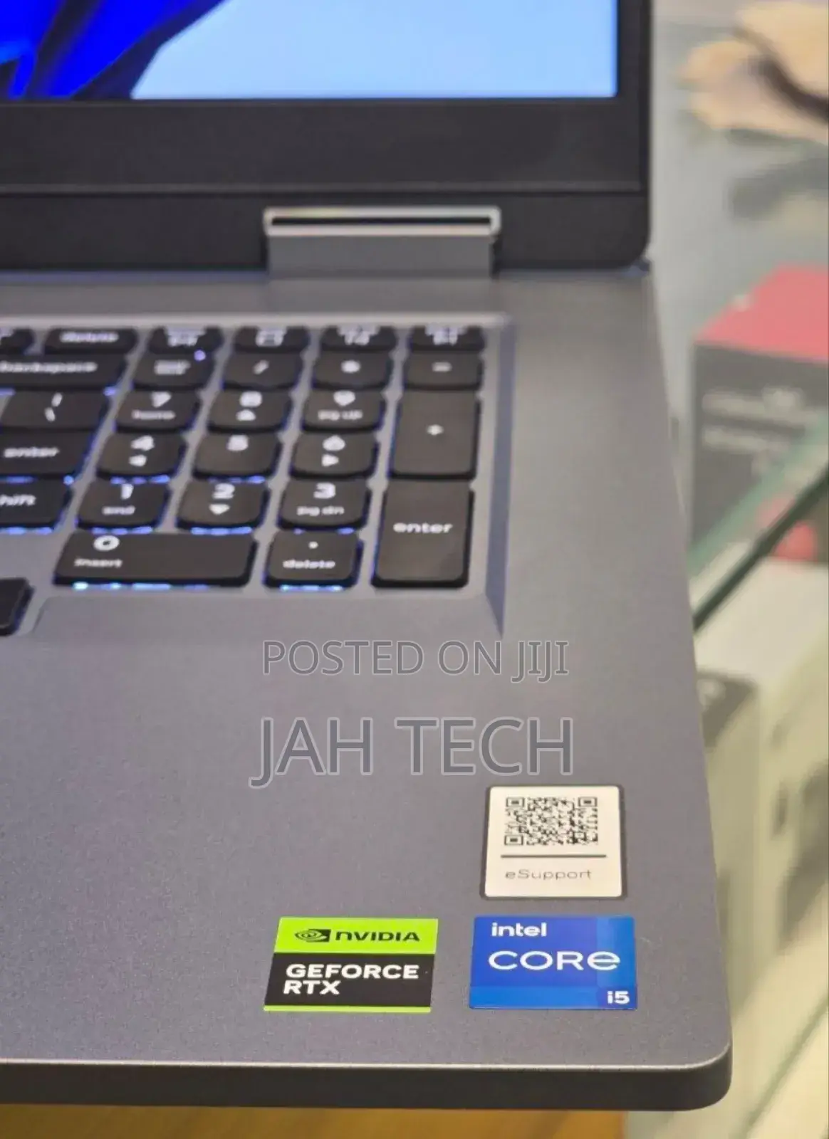 New Laptop Lenovo LOQ 15IRH8 16GB Intel Core i5 SSD 1T