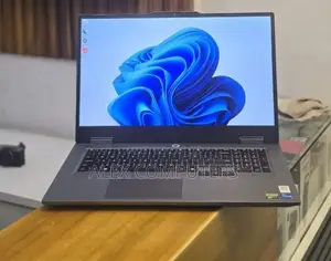 New Laptop Lenovo LOQ 15AHP10 16GB Intel Core i5 SSD 1T