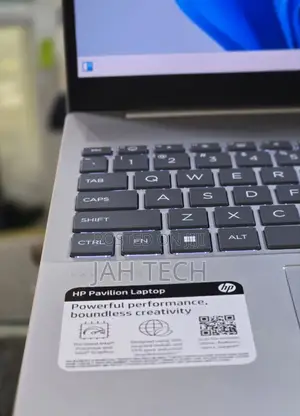 New Laptop HP Pavilion 15 8GB Intel Core Ultra 5 SSD 512GB