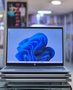 New Laptop HP Pavilion 15 8GB Intel Core Ultra 5 SSD 512GB