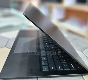New Laptop Microsoft Surface 16GB Intel Core i7 SSD 512GB
