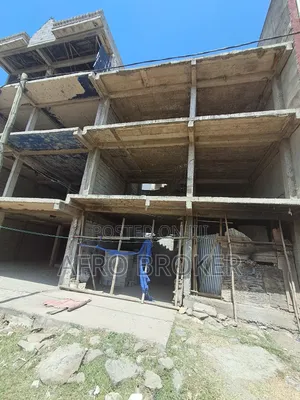 6bdrm House in Akaky Kaliti for sale