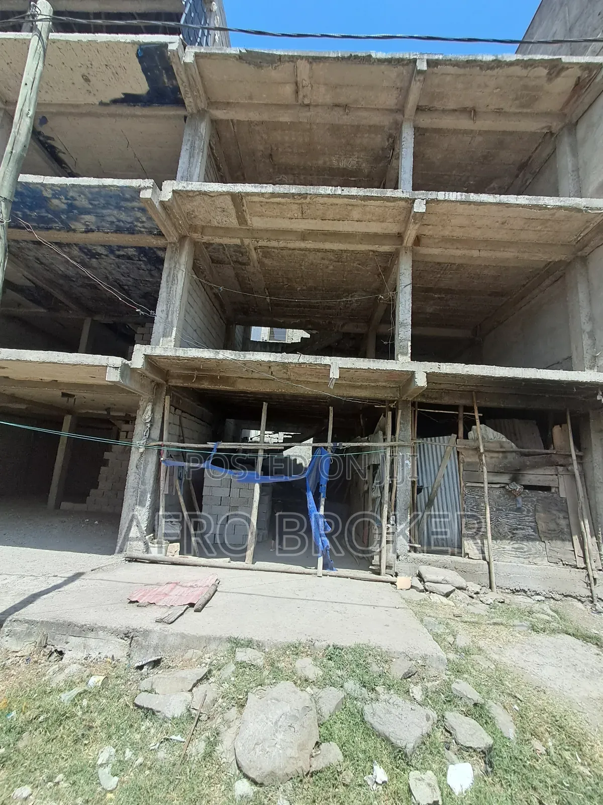 6bdrm House in Akaky Kaliti for sale