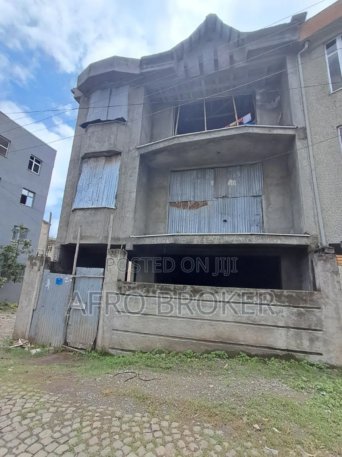 5bdrm House in Kality, Akaky Kaliti for sale