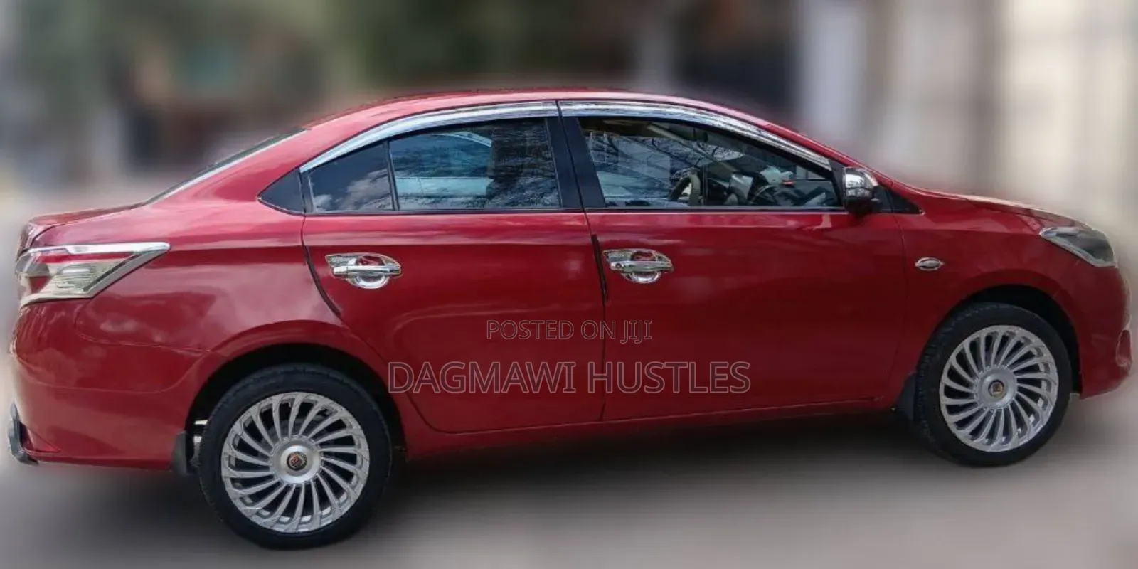 Toyota Yaris 2013 Red