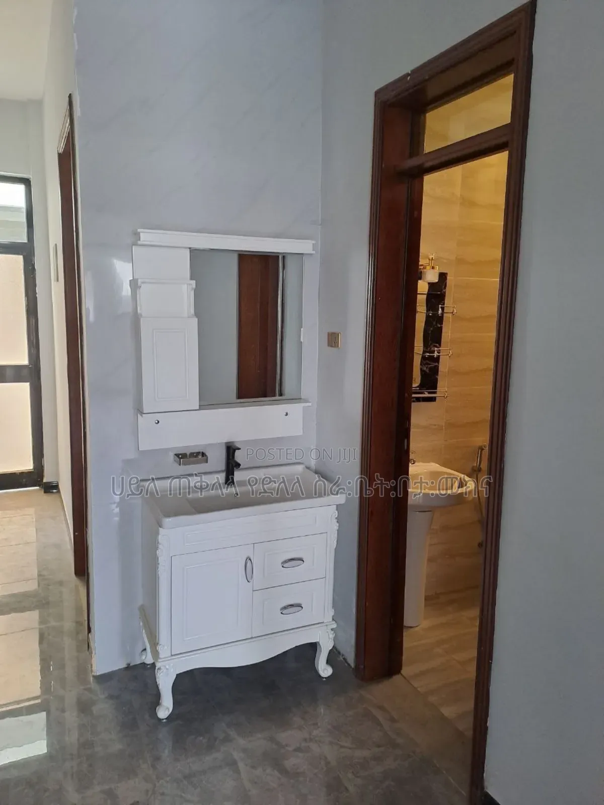 Furnished 5bdrm Villa in Summit Area, Yeka for sale