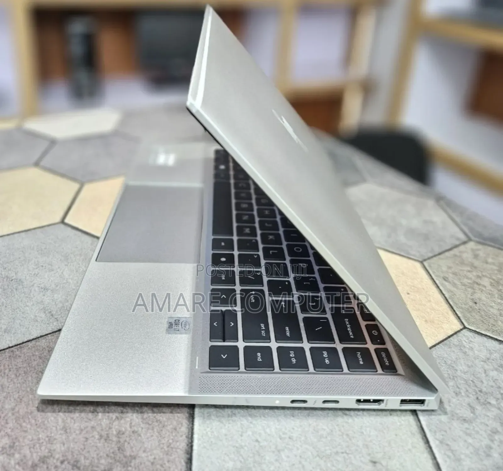 New Laptop HP EliteBook x360 1040 G7 16GB Intel Core i7 SSD 512GB