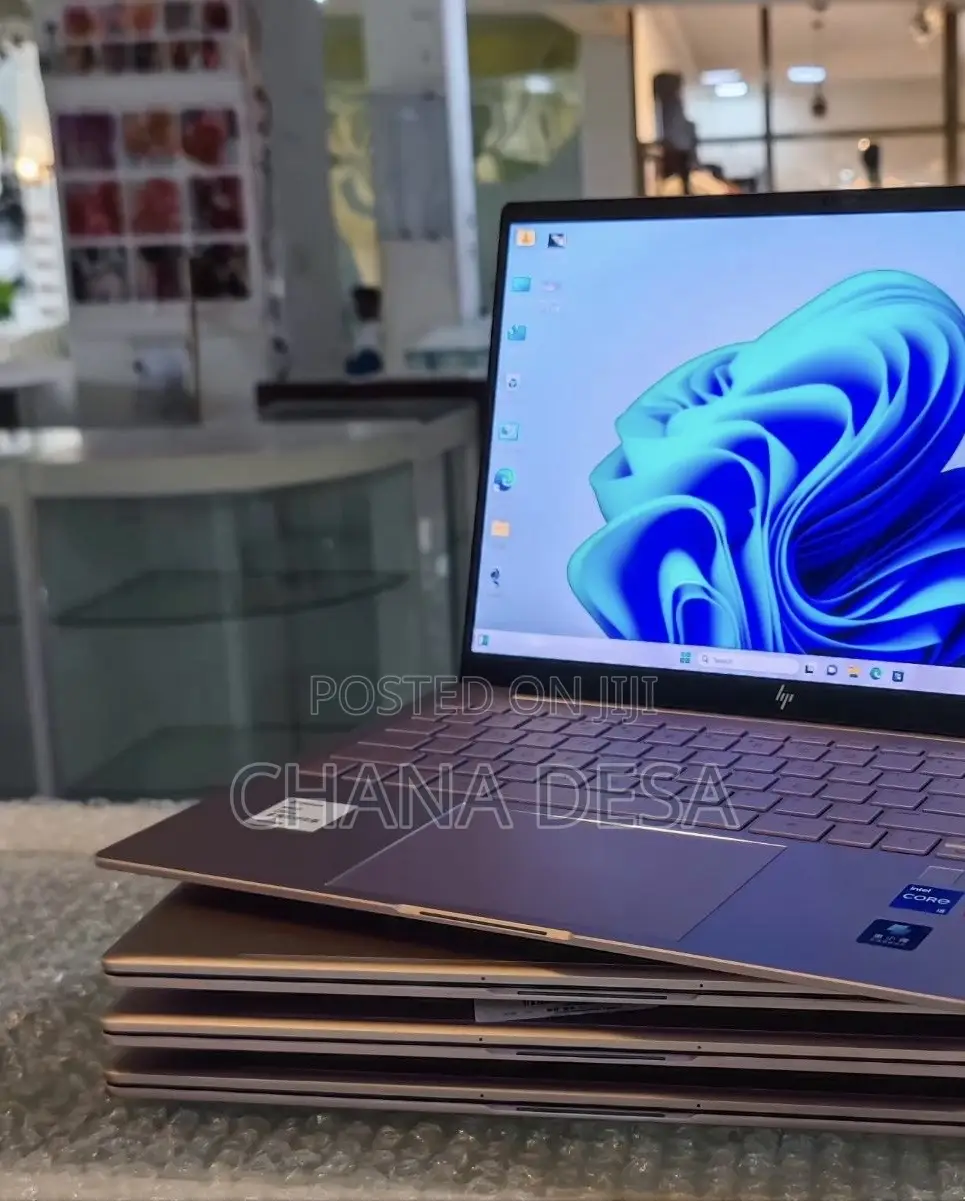 New Laptop HP Pavilion 13 16GB Intel Core i5 SSD 1T