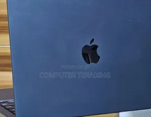 New Laptop Apple MacBook Air 2025 M4 13-inch 16GB Apple M4 SSD 256GB