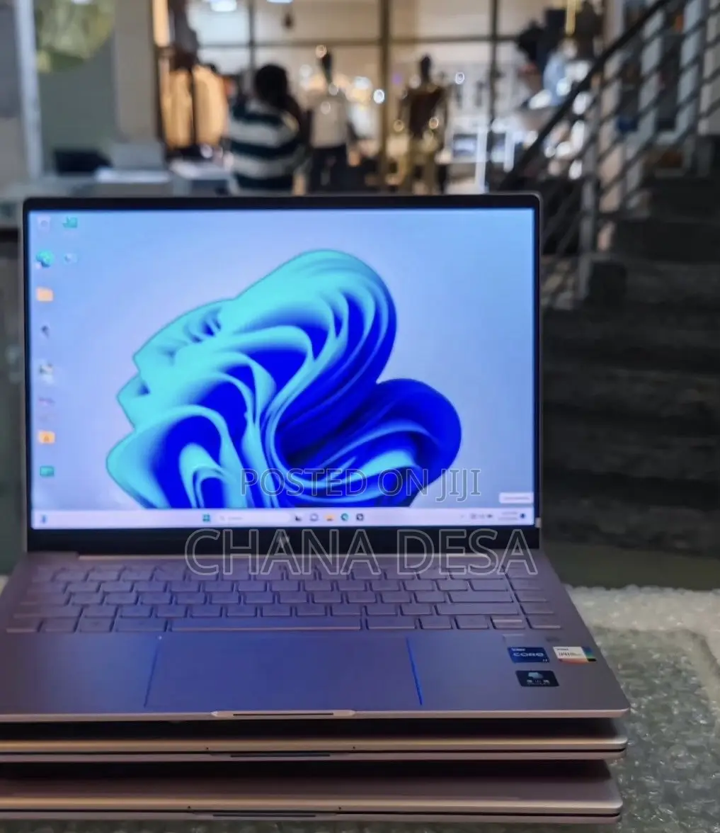 New Laptop HP Pavilion 13 16GB Intel Core i7 SSD 1T
