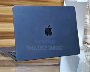 New Laptop Apple MacBook Air 2025 M4 13-inch 16GB Apple M4 SSD 256GB