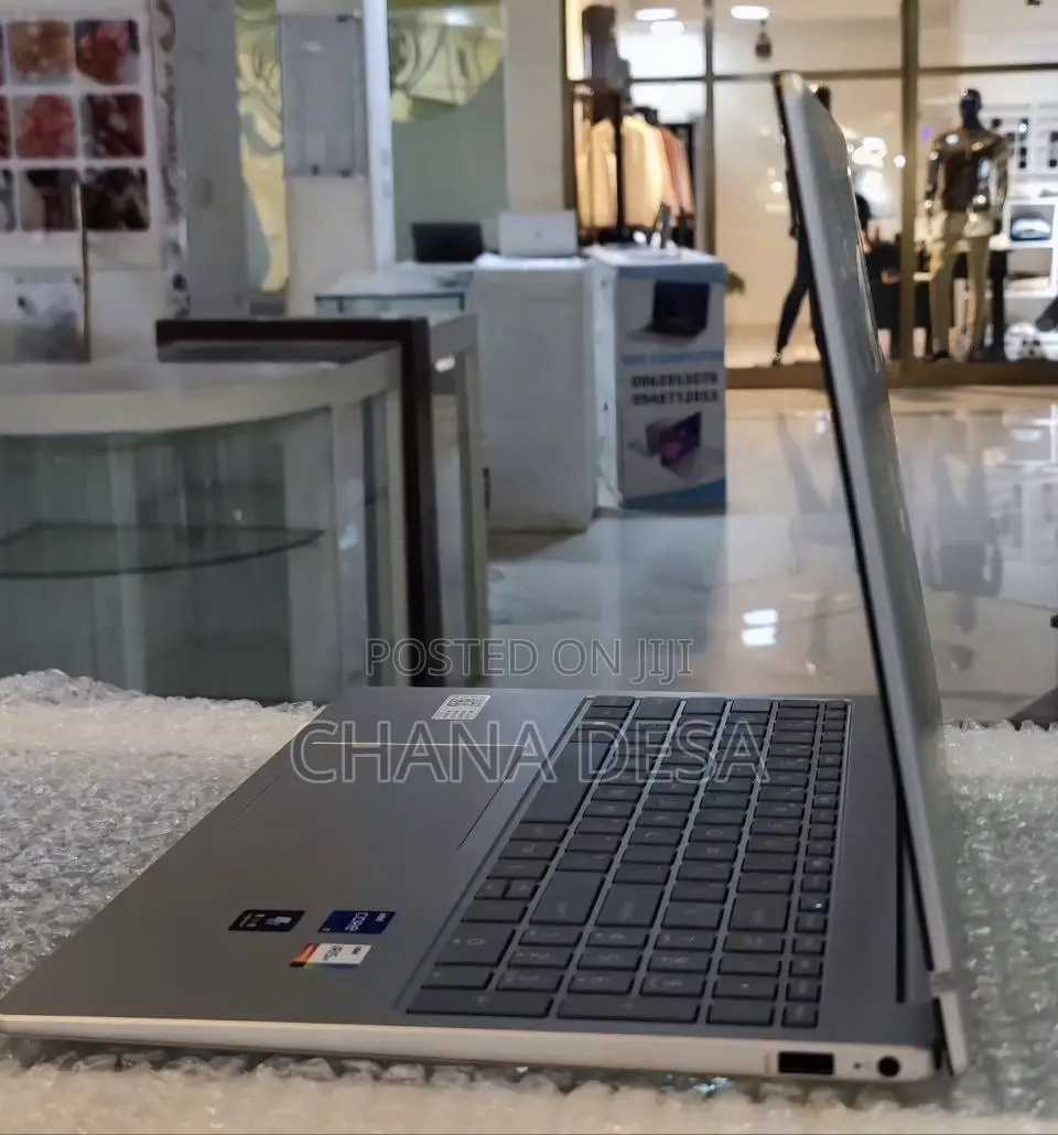 New Laptop HP Stream Notebook 16GB Intel Core i7 SSD 512GB