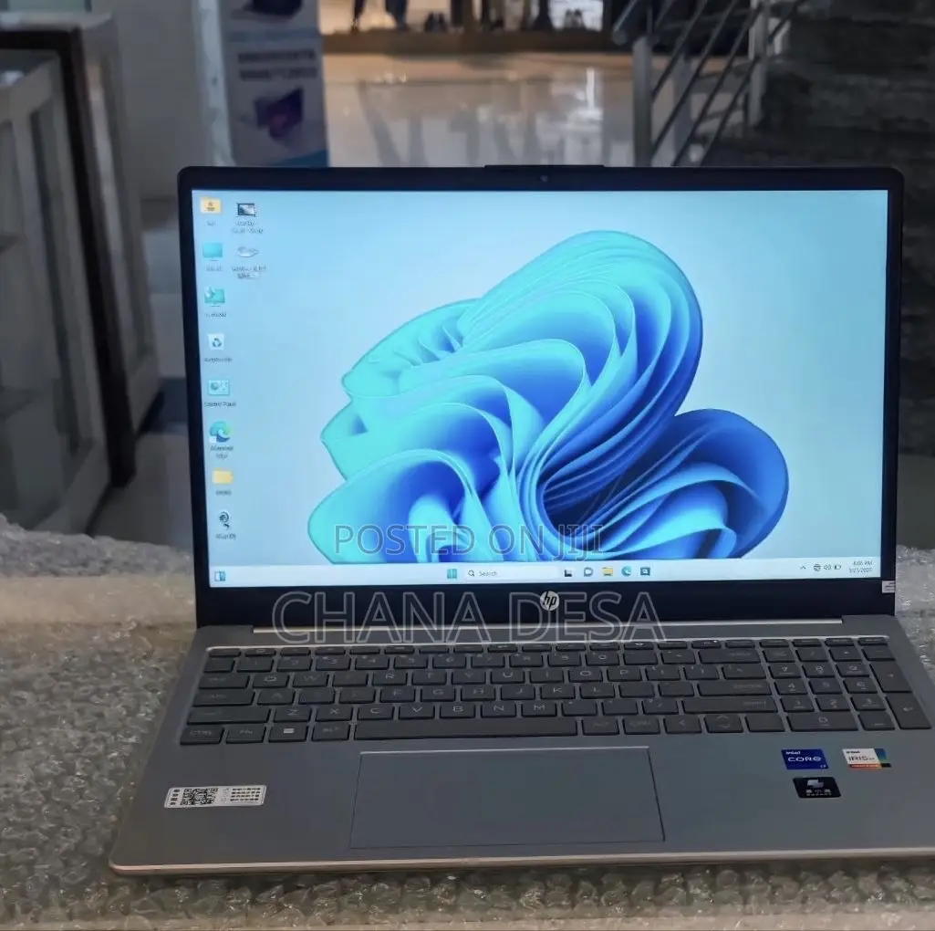 New Laptop HP Stream Notebook 16GB Intel Core i7 SSD 512GB