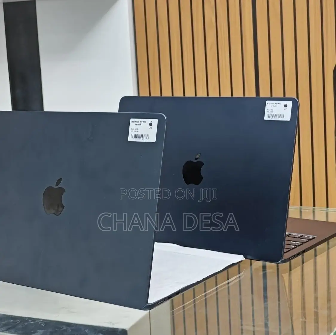 New Laptop Apple MacBook Air 2025 M4 13-inch 16GB Apple M4 SSD 256GB