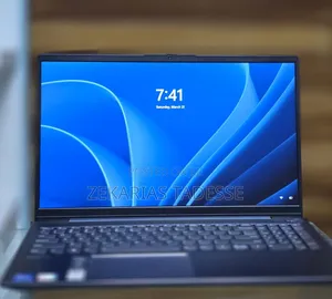 New Laptop Lenovo Ideapad 3 12GB Intel Core i7 SSD 256GB