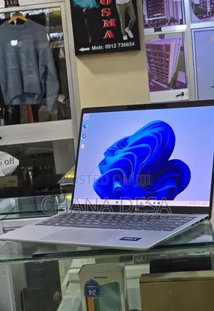 New Laptop HP 32GB Intel Core Ultra 7 SSD 512GB