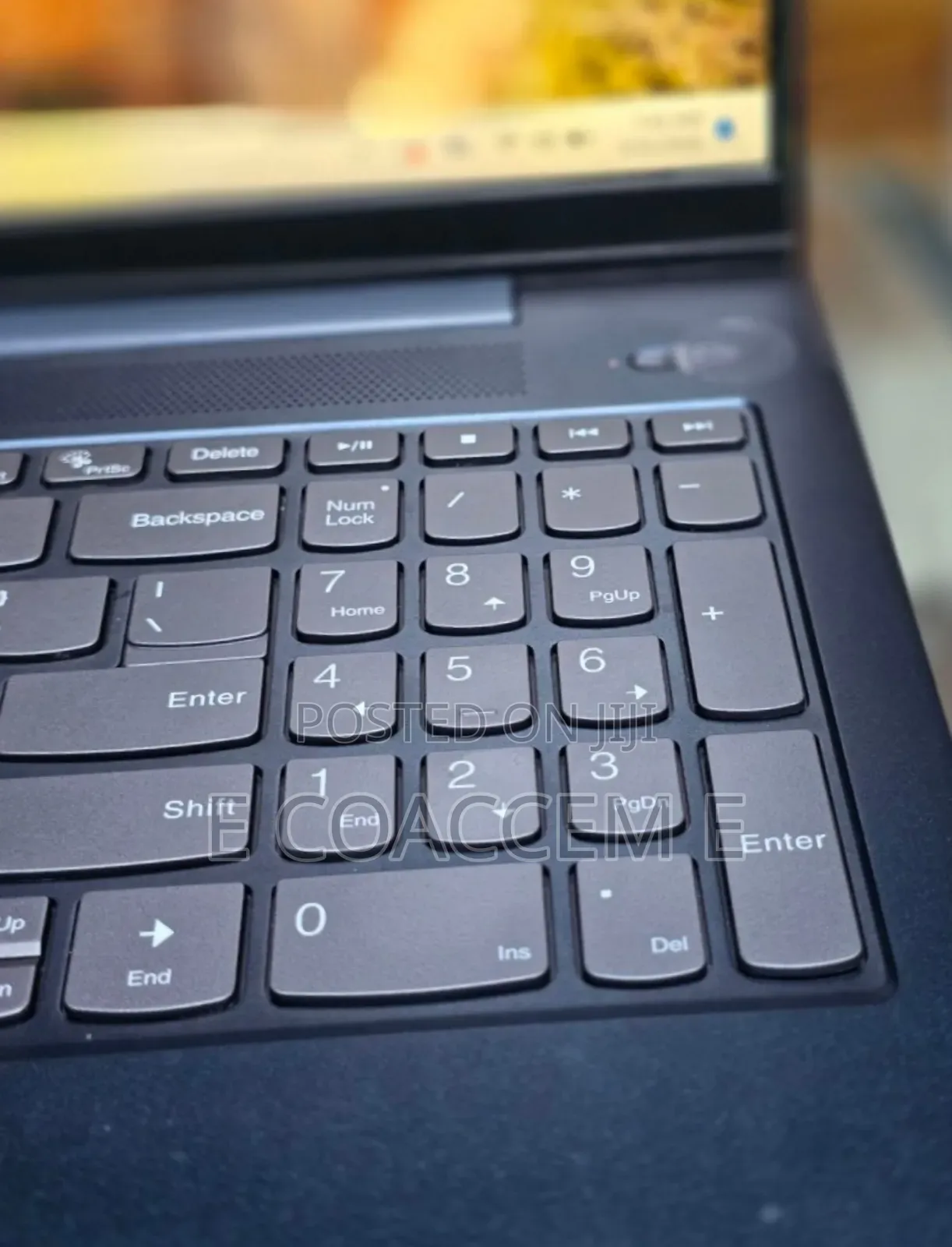 New Laptop Lenovo IdeaPad D330 12GB Intel Core i7 SSD 256GB
