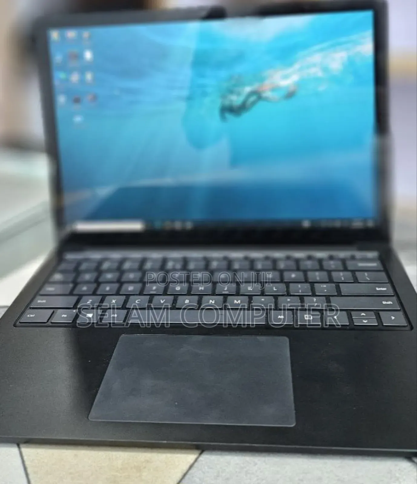 New Laptop Microsoft Surface 16GB Intel Core i7 SSD 512GB