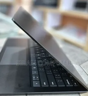 New Laptop Microsoft Surface 16GB Intel Core i7 SSD 512GB