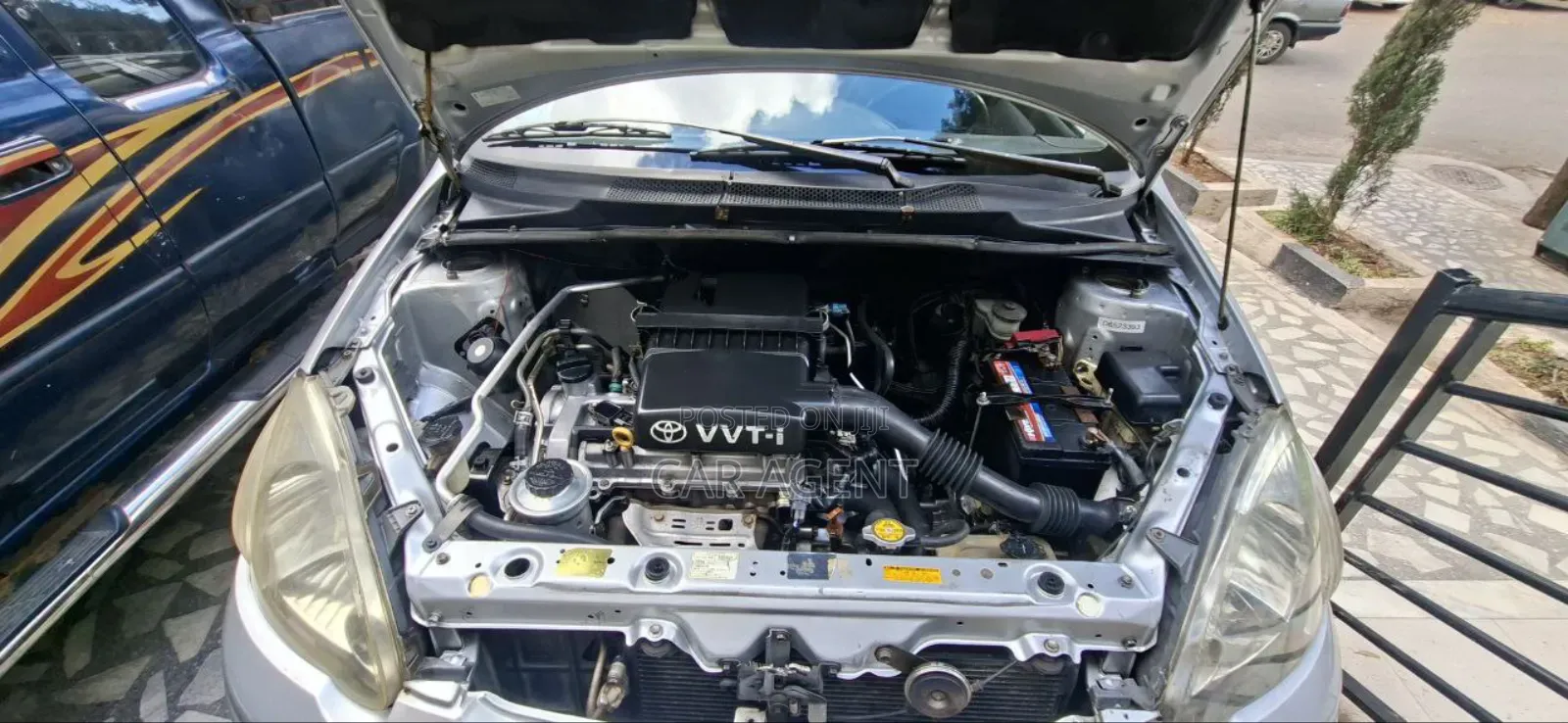 Toyota Vitz 2004 Silver