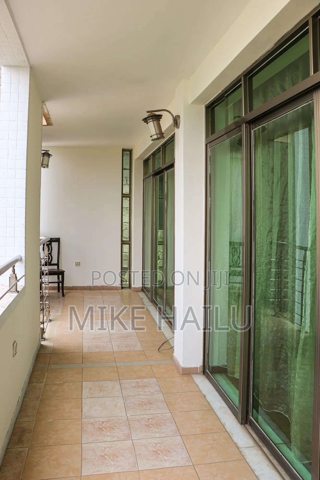 6-Floor Building Around Salite Meheret