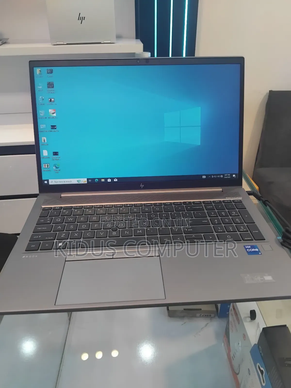 New Laptop HP ZBook 14 16GB Intel Core i7 SSD 512GB