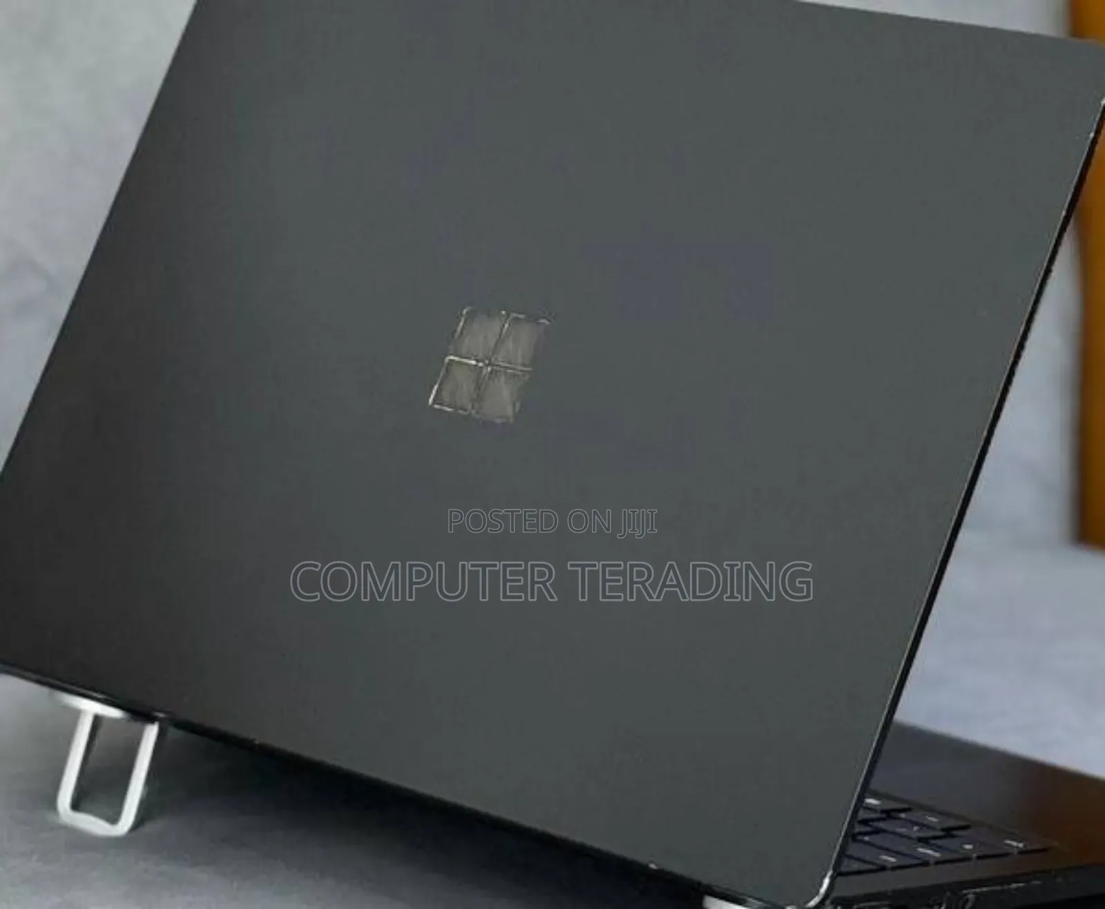 New Laptop Microsoft Surface 16GB Intel Core i7 SSD 512GB
