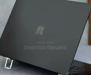 New Laptop Microsoft Surface 16GB Intel Core i7 SSD 512GB