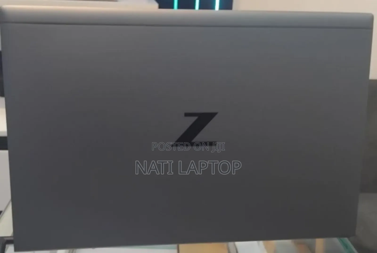 New Laptop HP ZBook Firefly G8 16GB Intel Core i7 SSD 512GB