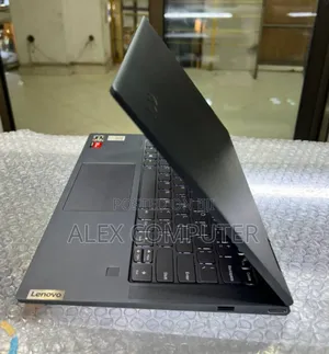 New Laptop Lenovo 16GB AMD Ryzen 7 SSD 512GB