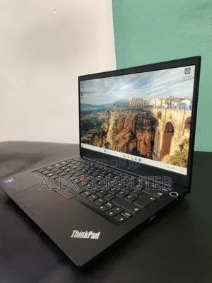 New Laptop Lenovo ThinkPad E14 Gen 2 16GB Intel Core i7 SSD 512GB