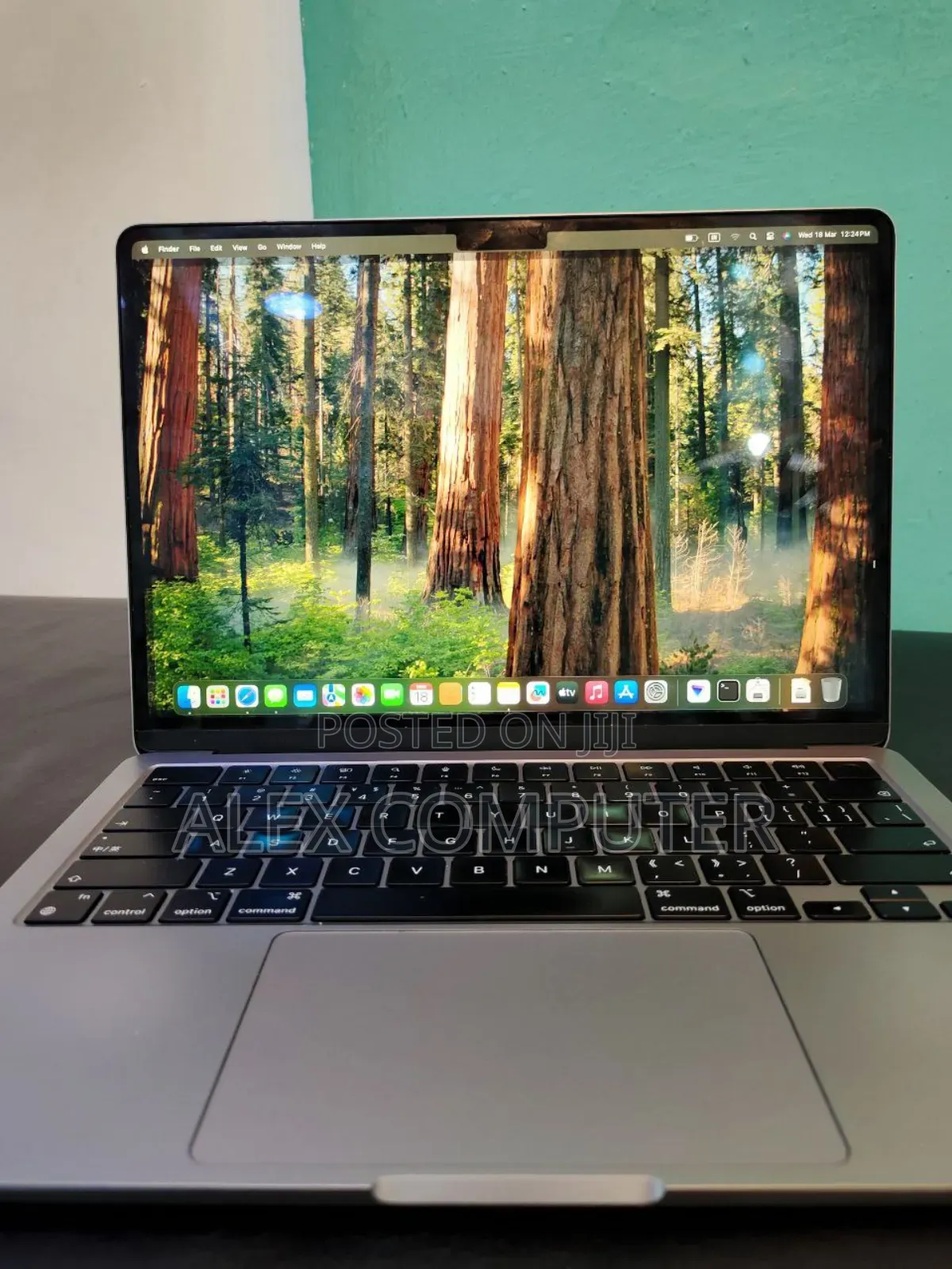 New Laptop Apple MacBook Air 2022 M2 8GB Apple M2 SSD 512GB