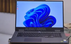 New Laptop Lenovo LOQ 15ARP9 16GB Intel Core i5 SSD 512GB