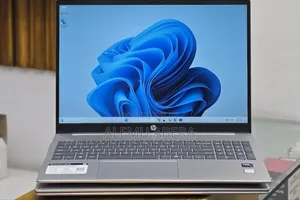 New Laptop HP 16GB Intel Core Ultra 7 SSD 512GB