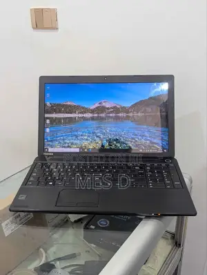 Laptop Toshiba Satellite C55 4GB Intel Core i3 HDD 256GB