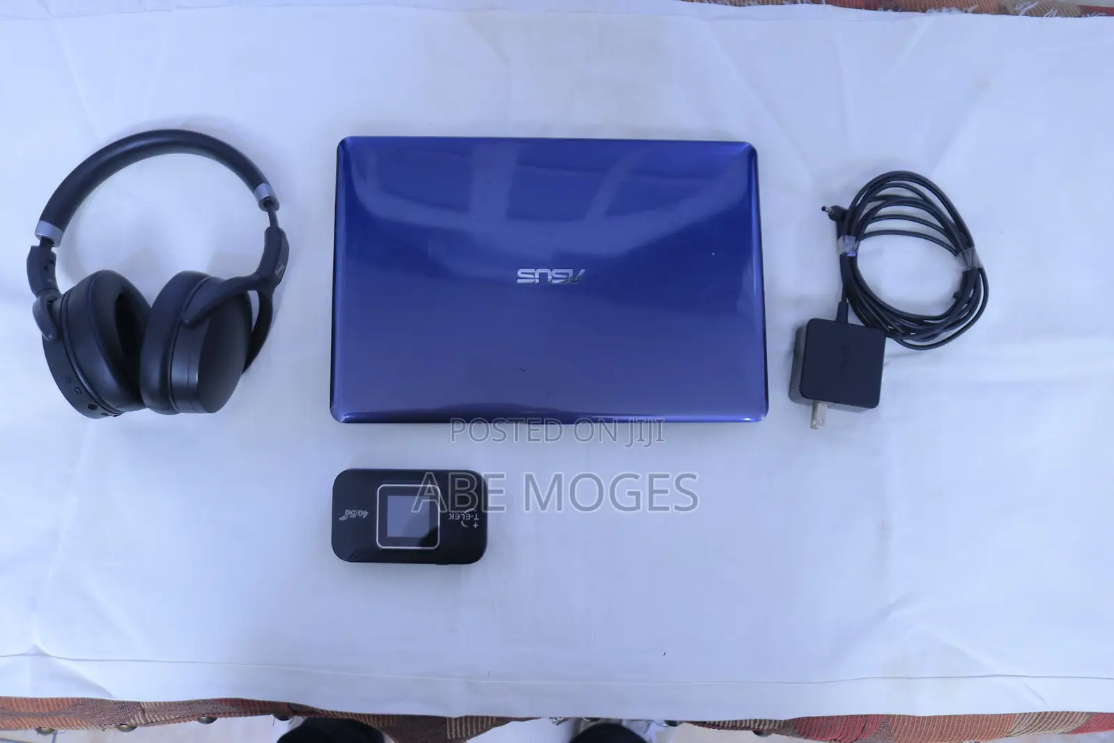 Laptop Asus F8VA 4GB Intel eMMC 32GB