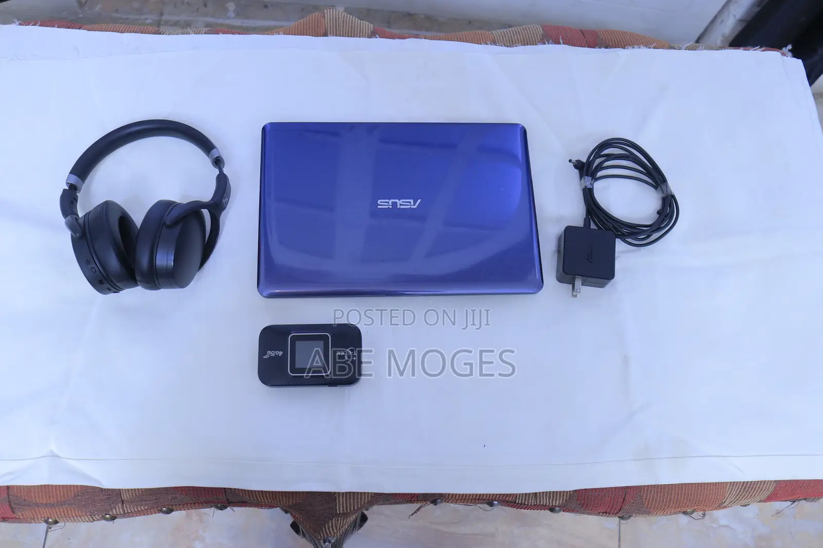 Laptop Asus F8VA 4GB Intel eMMC 32GB