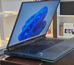 New Laptop Asus ROG Strix G17 32GB Intel Core i9 SSD 1T